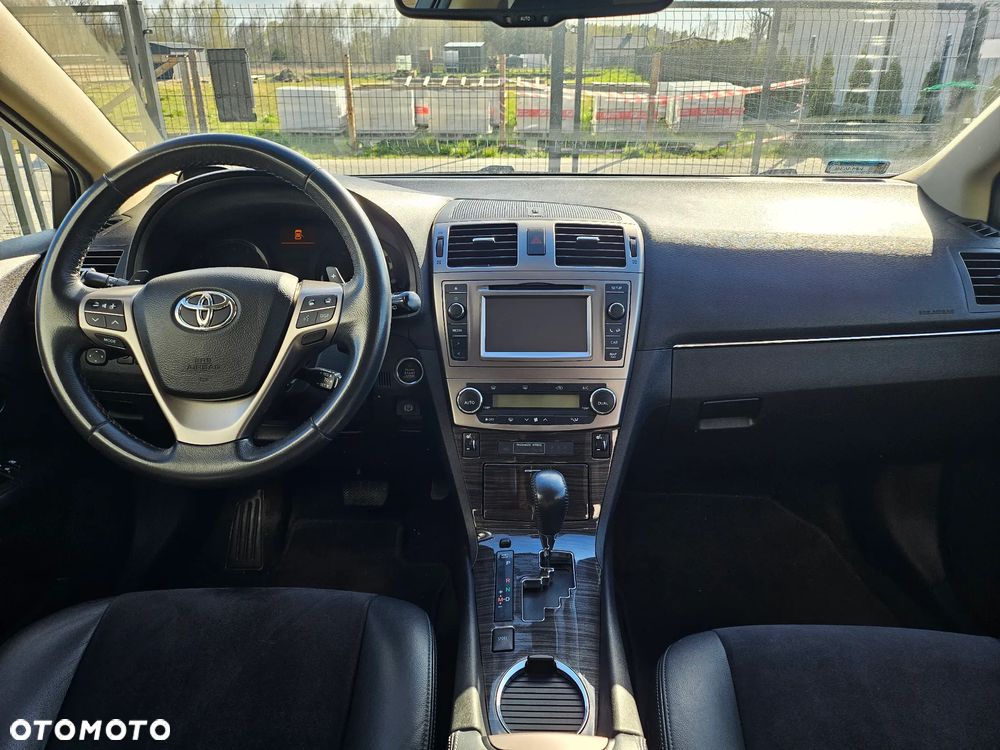 Toyota Avensis 1.8 Premium MS - 5