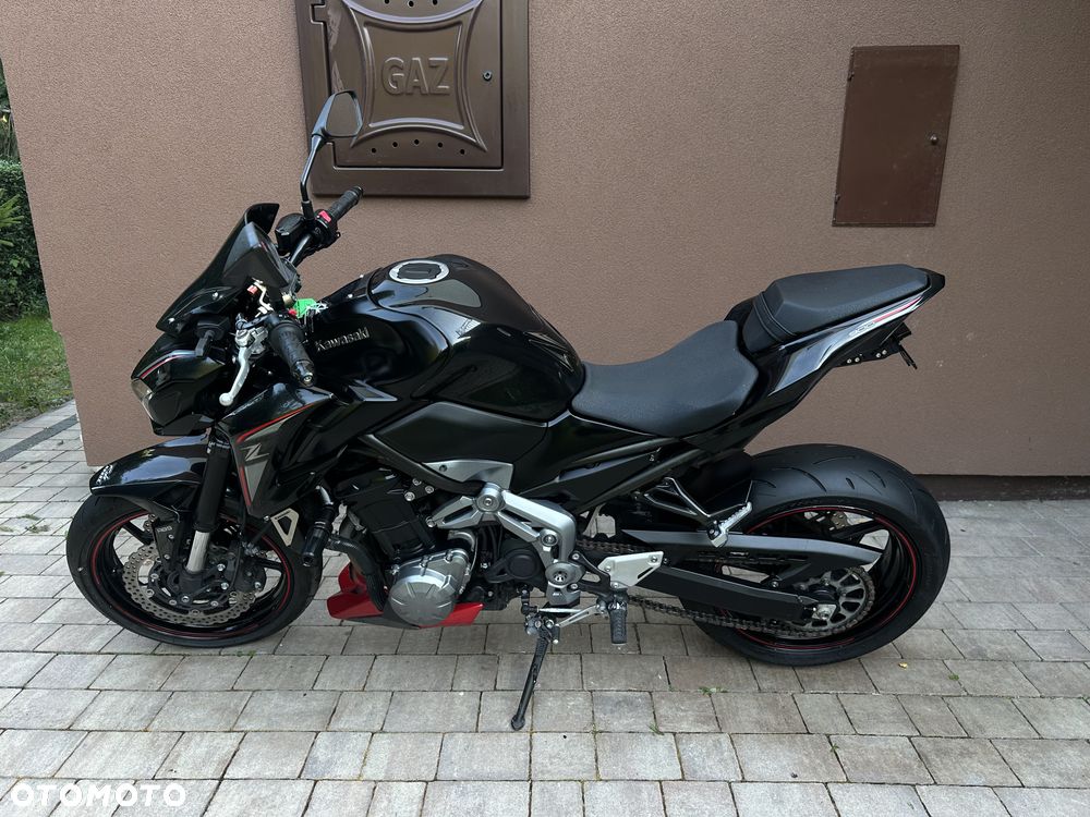 Kawasaki Z 900 - 17