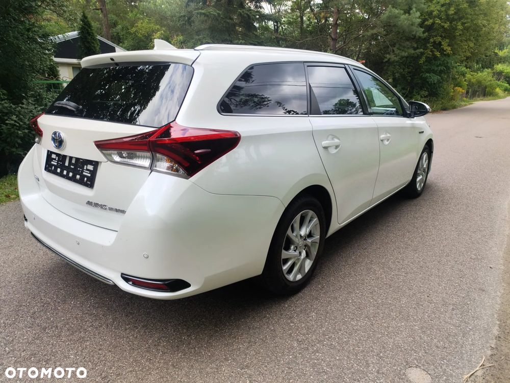 Toyota Auris - 14