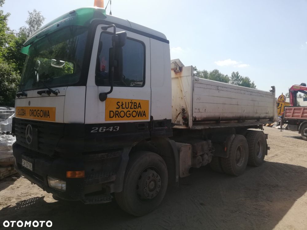 Mercedes-Benz Actros - 8