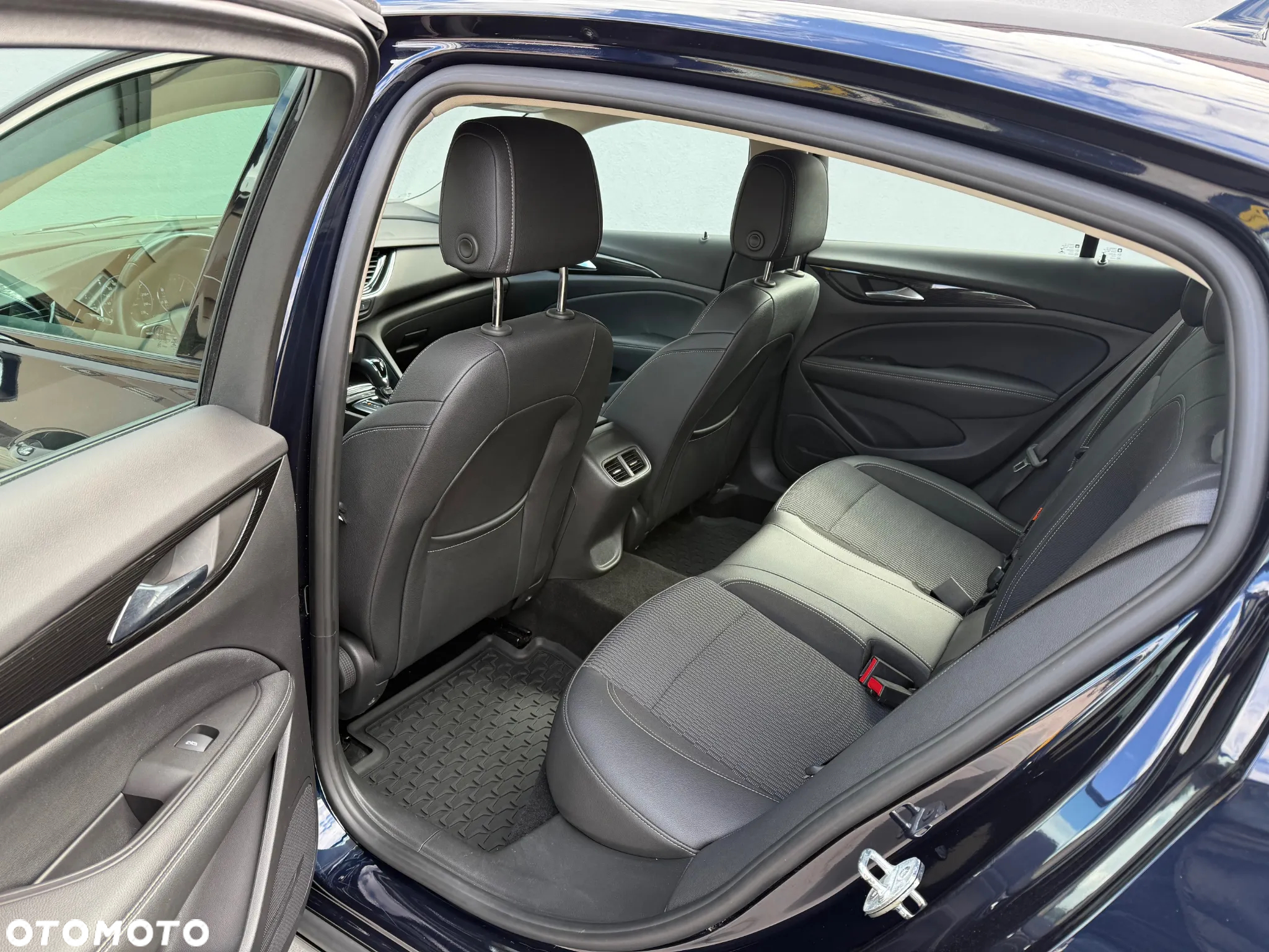 Opel Insignia 2.0 CDTI 4x4 Elite S&S - 11