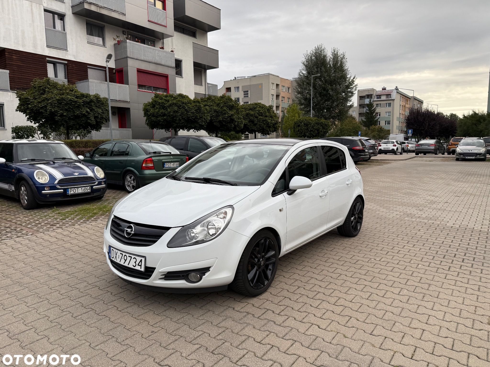 Opel Corsa 1.4 16V Sport - 1