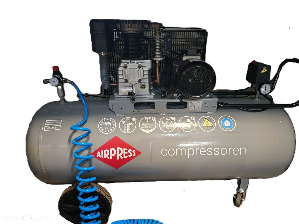 Kompresor dwutłokowy HK 425-200 Pro 10 bar 3 KM/2.2 kW 400V 400 l/min 200 l - 1