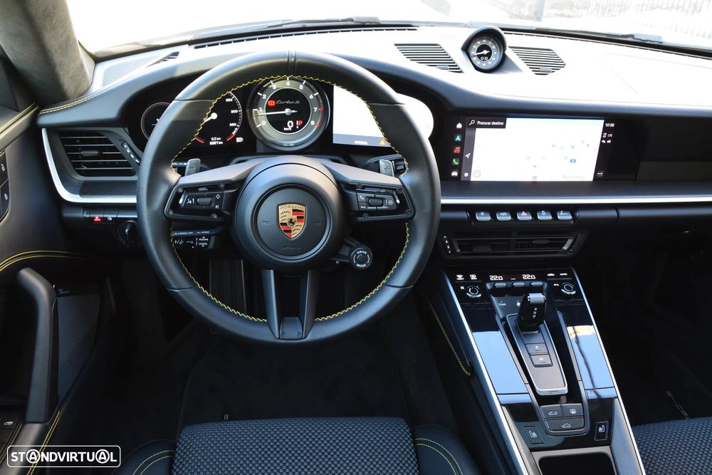 Porsche 911 (992) Turbo S PDK - 45
