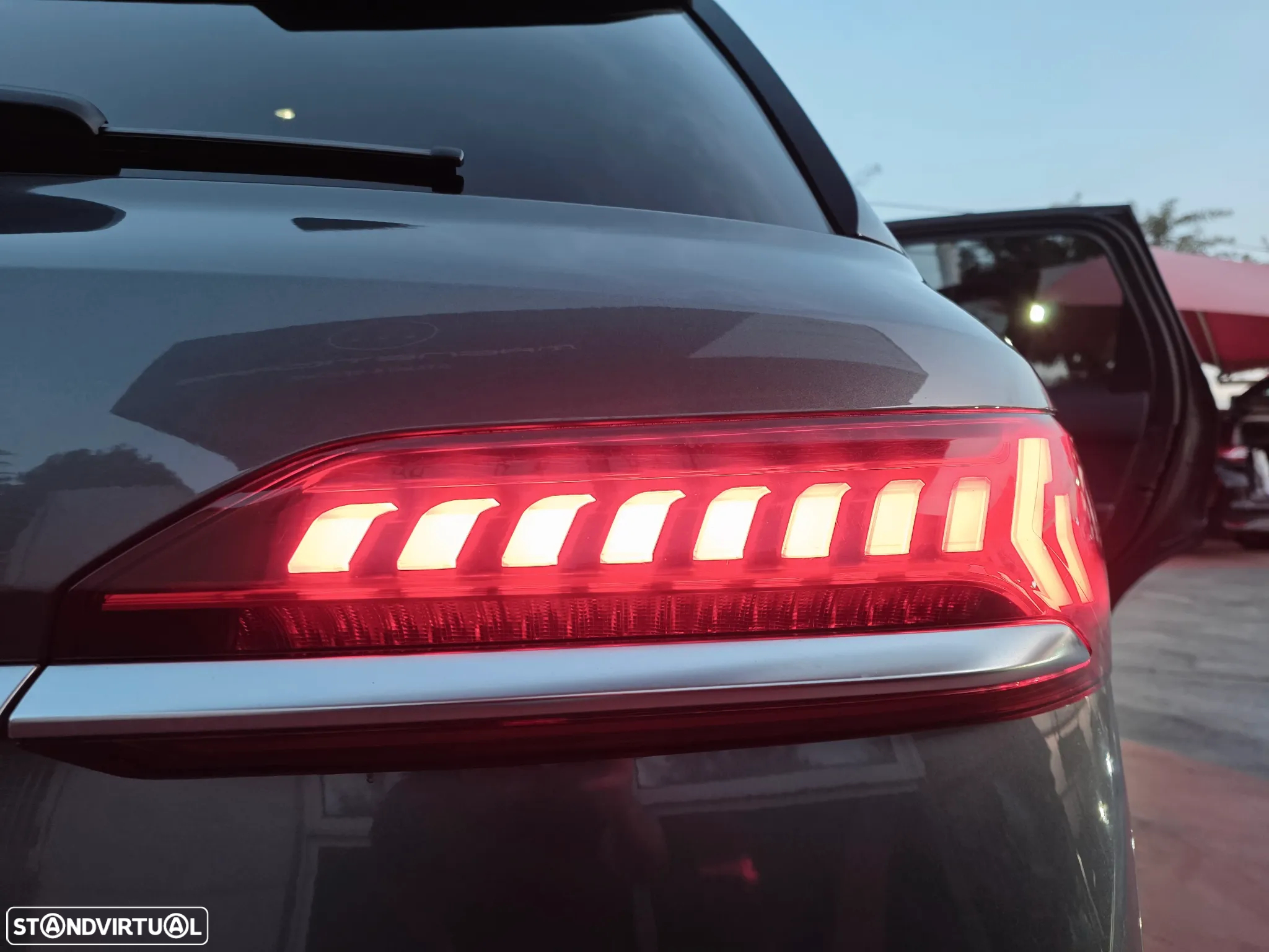 Audi Q7 3.0 TDI E-tron quattro S-line Tiptronic - 23
