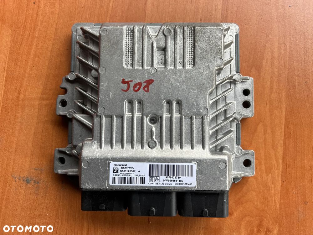 KOMPUTER STEROWNIK SILNIKA PEUGEOT 508 S180123007A - 1
