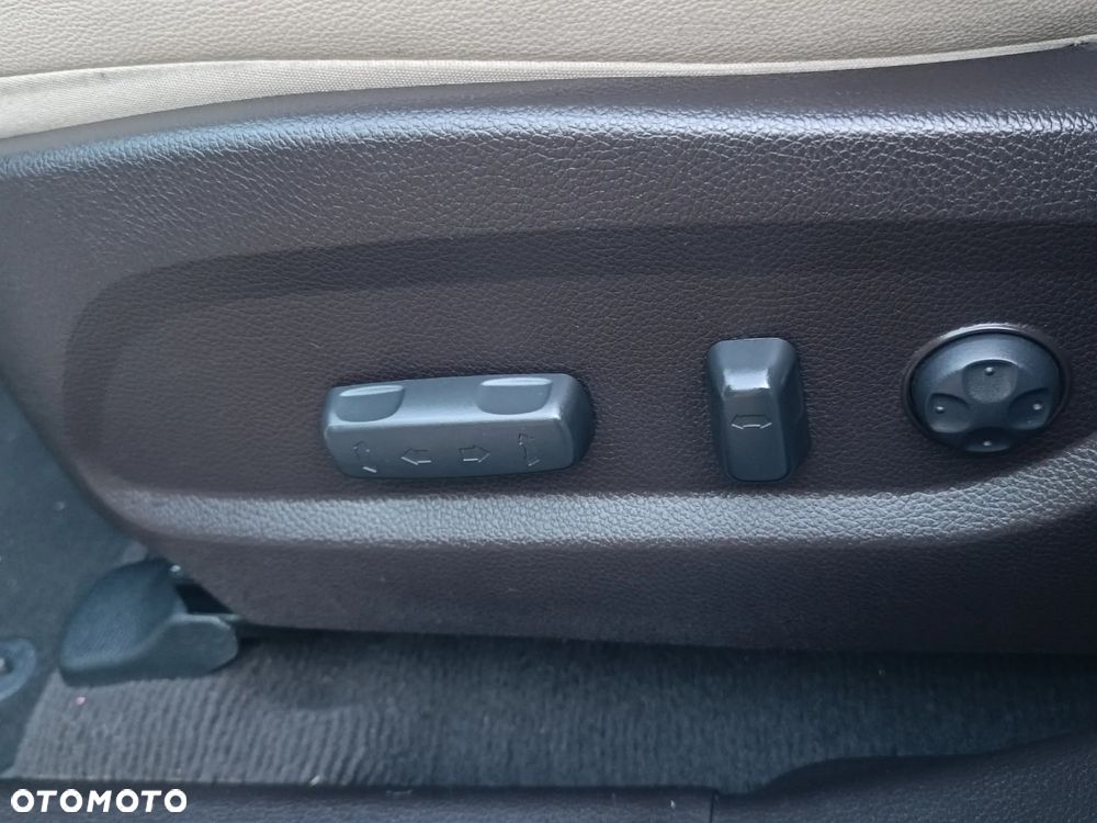 Hyundai Santa Fe 2.2 CRDI 4WD Automatik Premium - 23