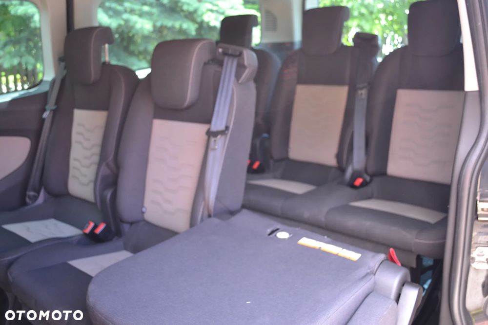 Ford Tourneo Custom 320 L2H1 VA Shuttle Titanium X - 13