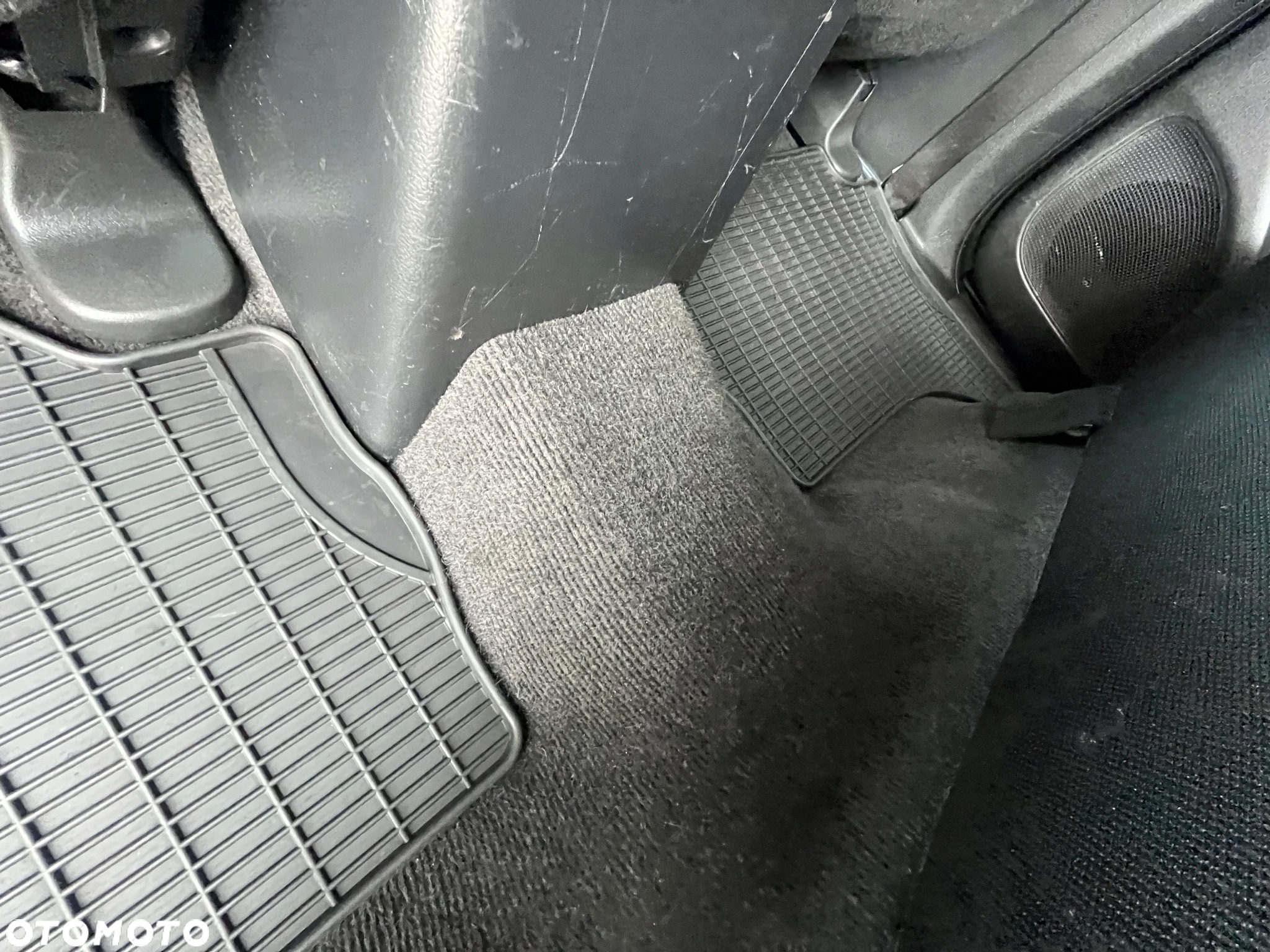 Mitsubishi L200 - 26