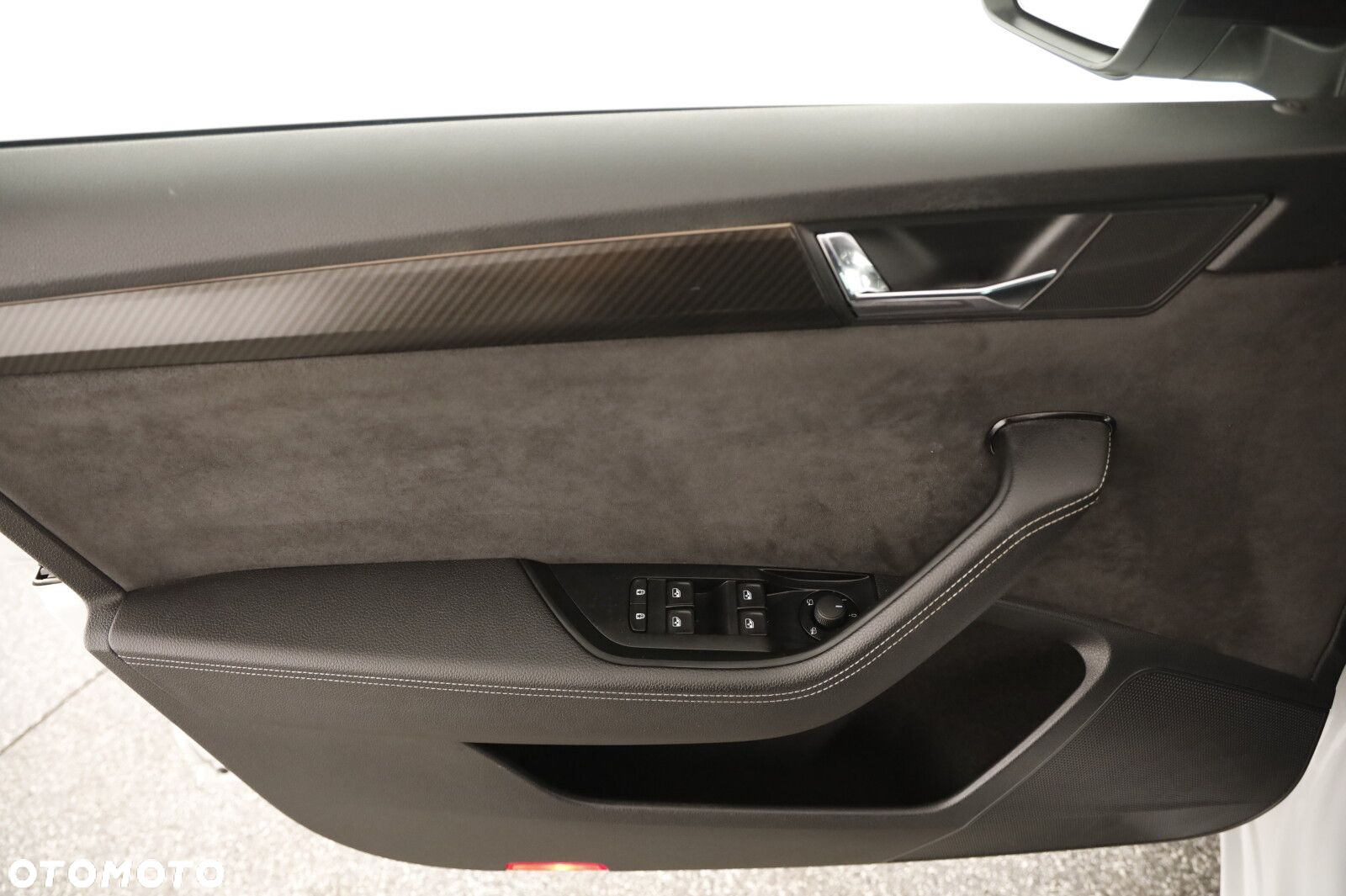 Skoda Superb 2.0 TSI 4x4 Sportline DSG - 23