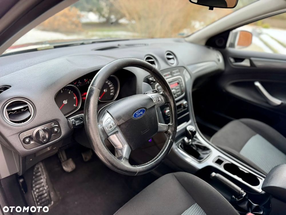 Ford Mondeo 2.0 TDCi Trend - 19