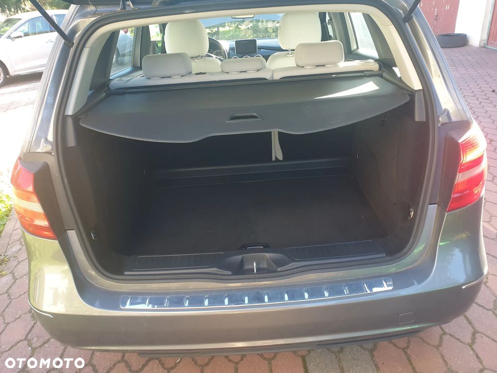 Mercedes-Benz Klasa B 180 CDI (BlueEFFICIENCY) - 20