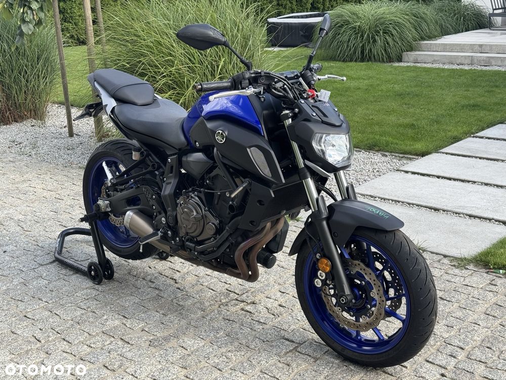 Yamaha MT - 7