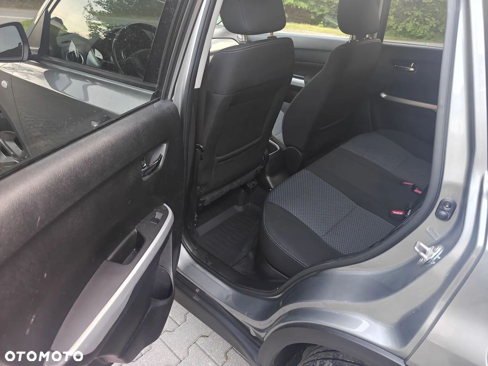 Suzuki Vitara 1.6 DDiS (4x4) Allgrip Comfort+ - 11