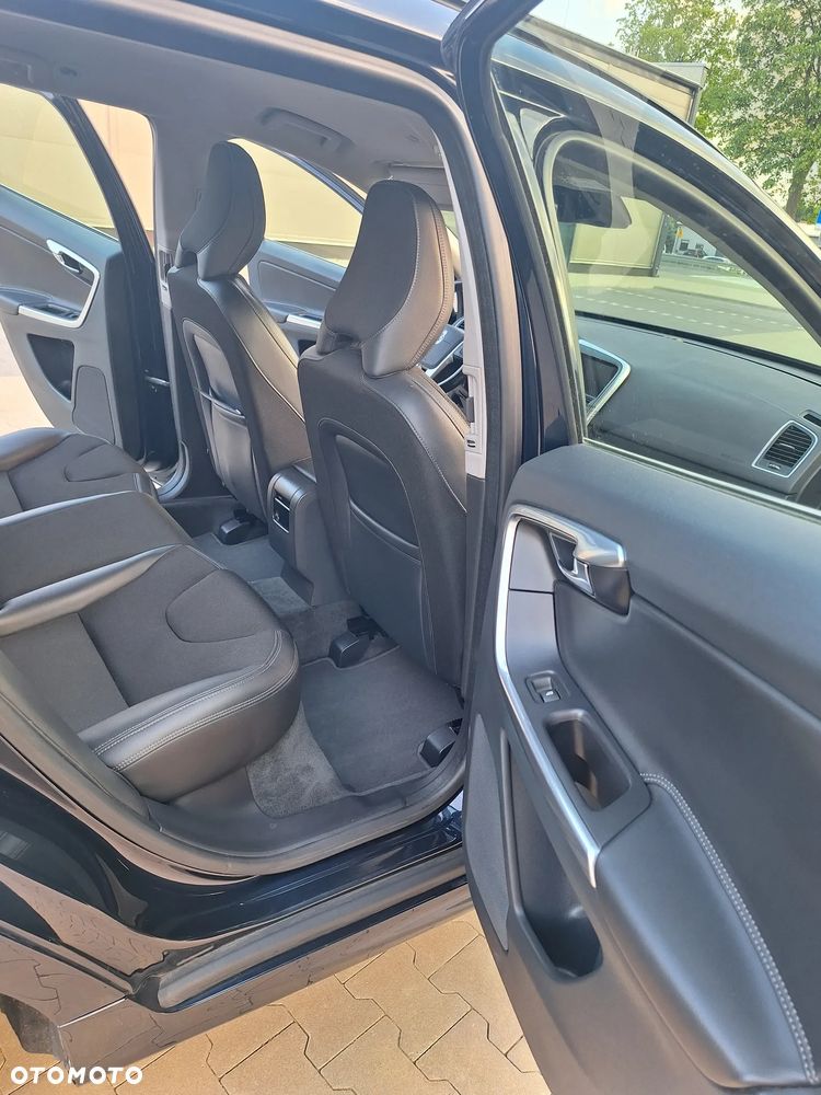 Volvo XC 60 D3 Drive-E Momentum - 13