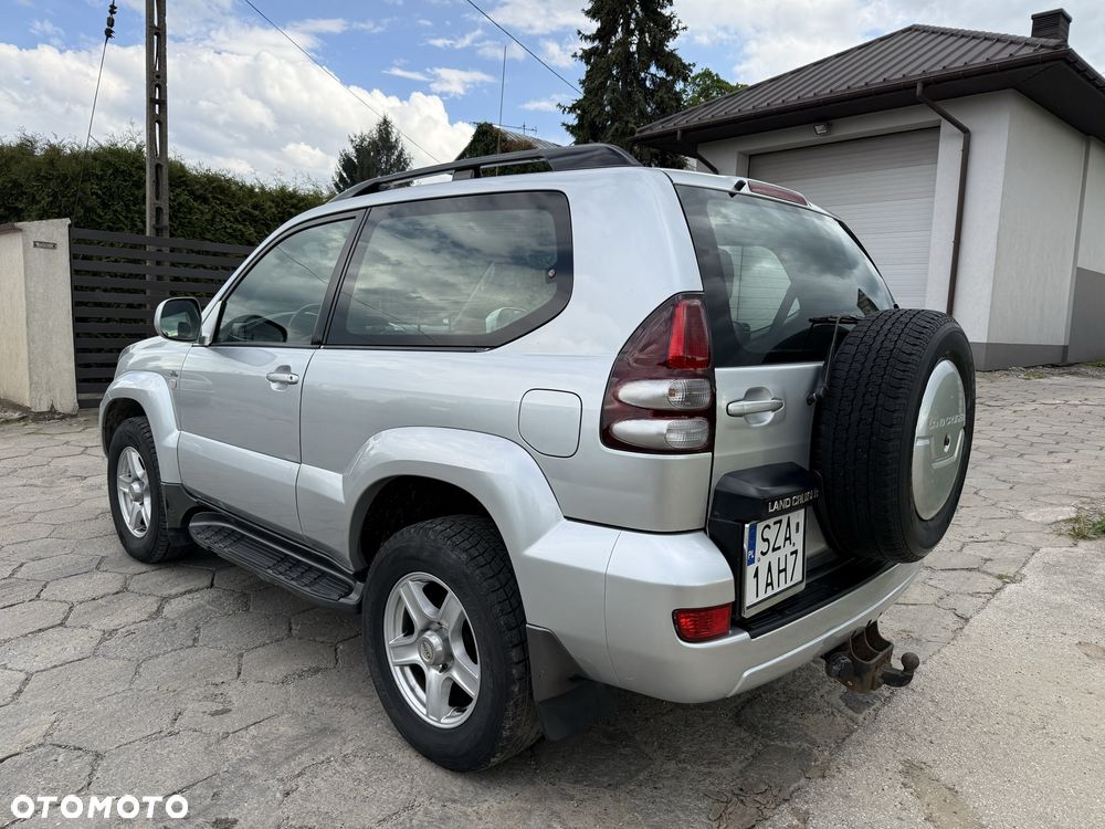 Toyota Land Cruiser - 3