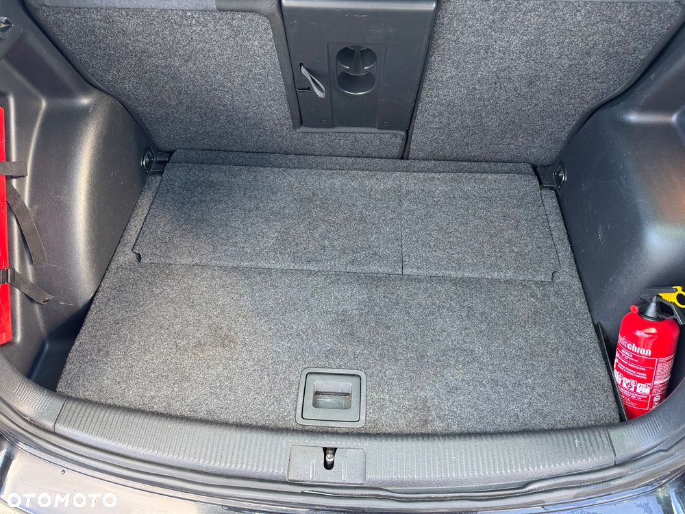 Volkswagen Golf Plus 1.6 TDI DPF Style - 17