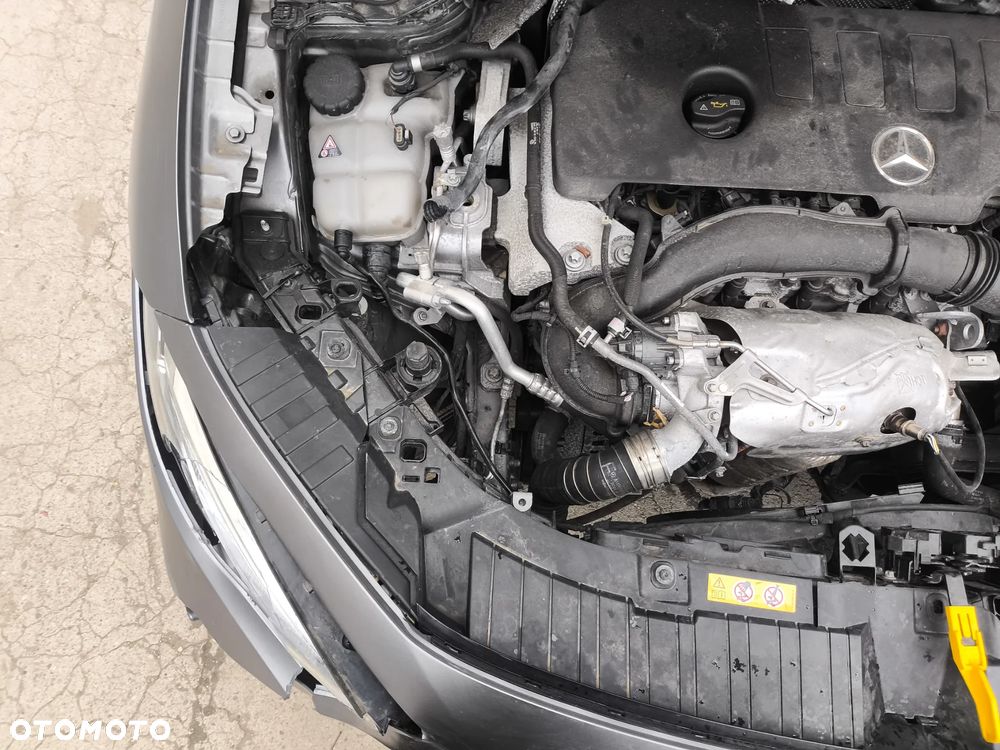 Mercedes-Benz GLA 250 4Matic 8G-DCT AMG Line - 28