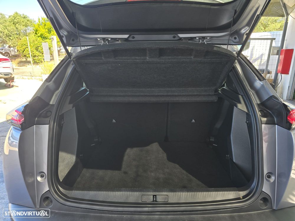 Peugeot 2008 1.2 PureTech Style - 24