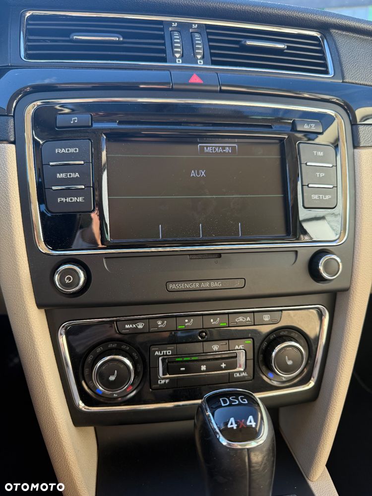 Skoda Superb 2.0 TDI 4x4 Elegance DSG - 13