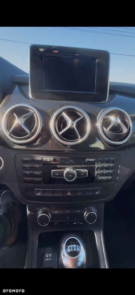 Mercedes-Benz Klasa B 180 (BlueEFFICIENCY) - 11