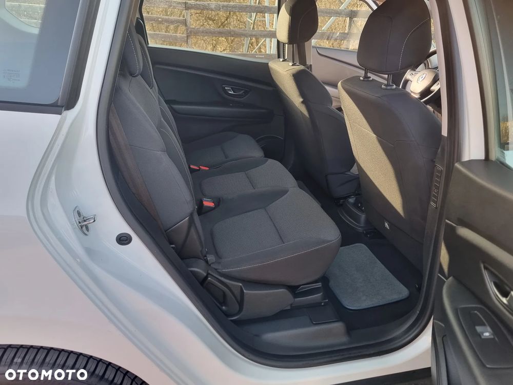 Renault Grand Scenic - 18