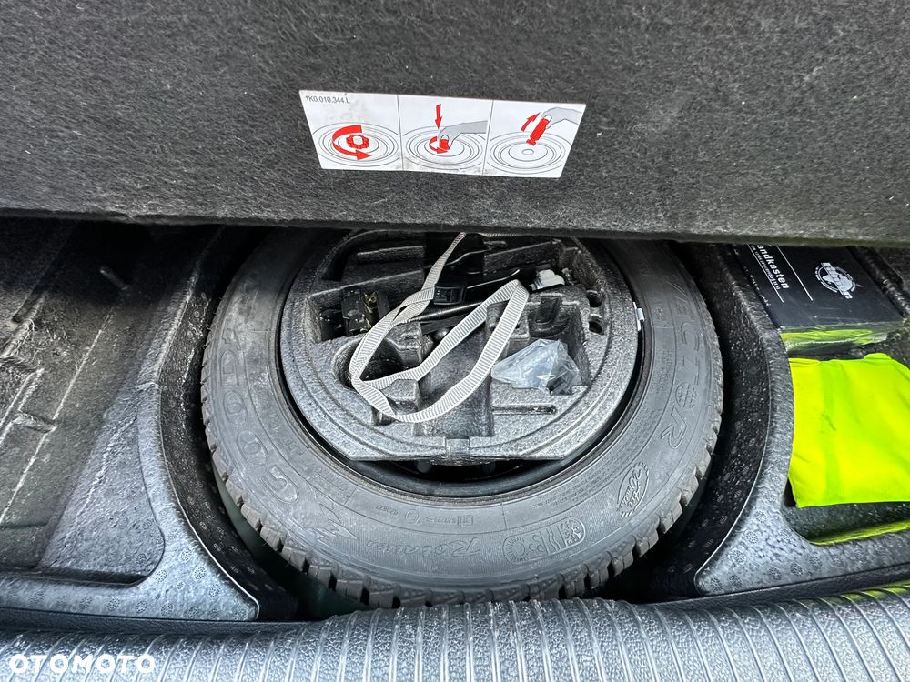 Volkswagen Golf 1.6 United - 23