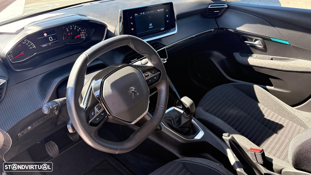 Peugeot 208 1.2 PureTech SE Style - 6