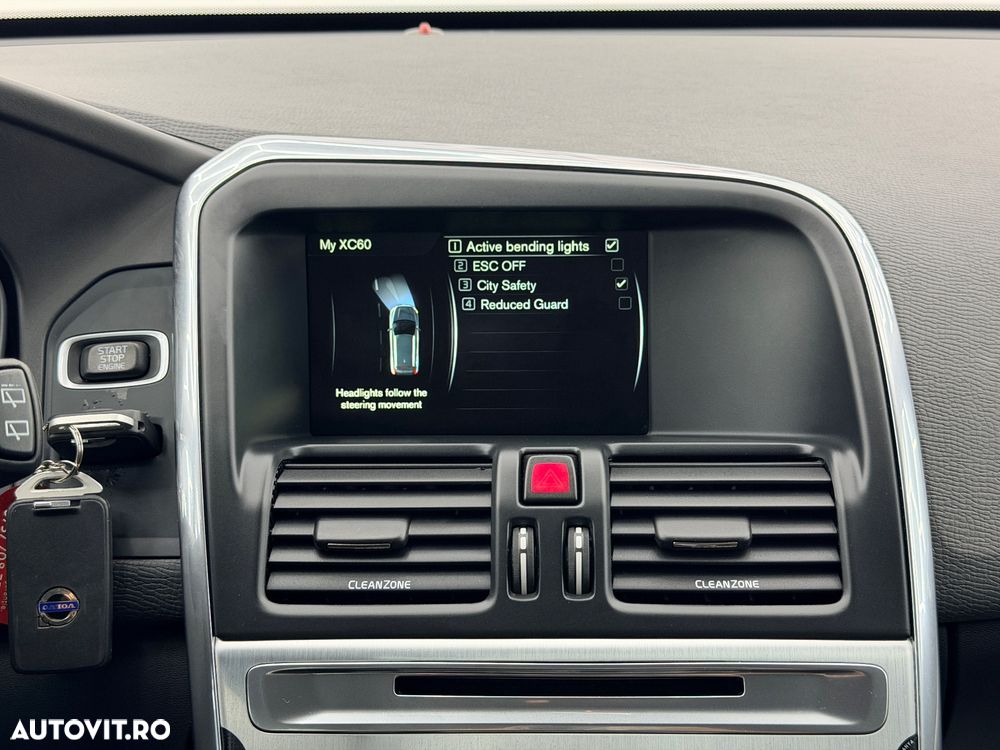 Volvo XC 60 D3 Ocean Race - 37