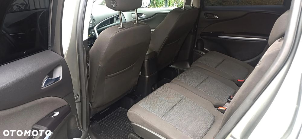 Opel Zafira - 15