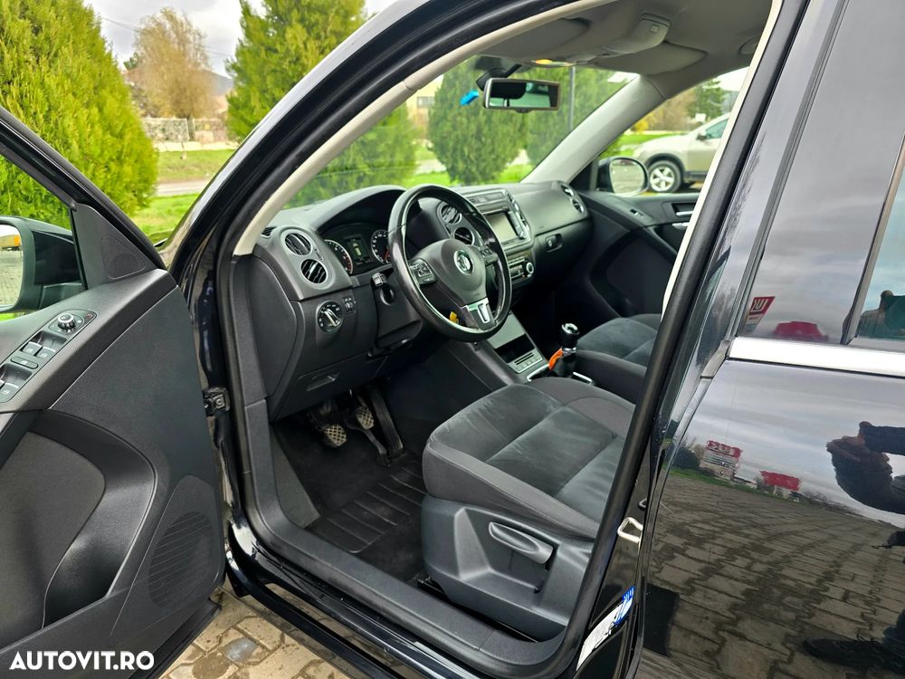 Volkswagen Tiguan 2.0 TDI DPF BlueMotion Technology Sport & Style - 10