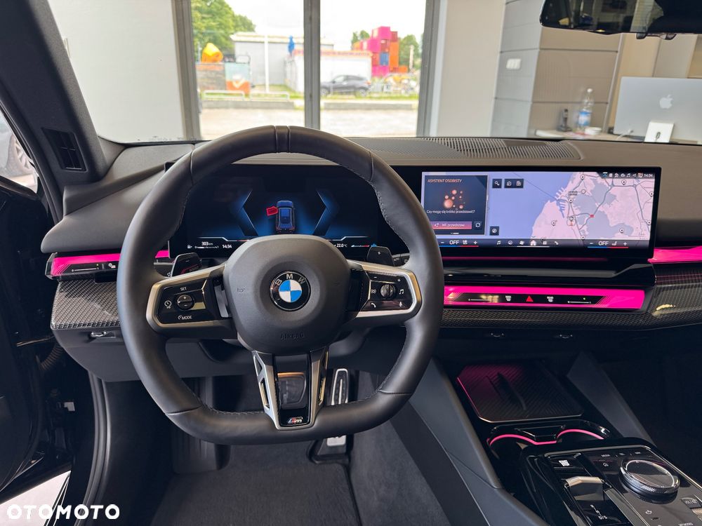BMW Seria 5 520d xDrive - 13