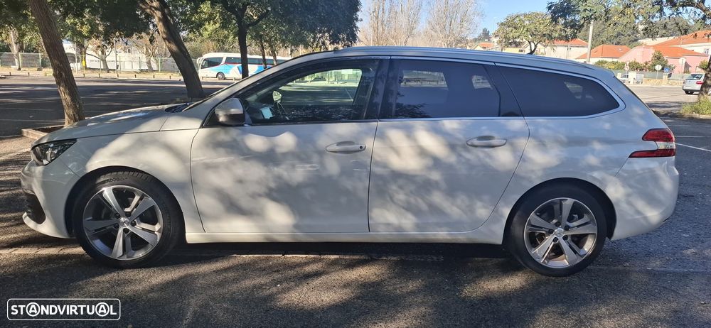 Peugeot 308 SW 1.5 BlueHDi Allure - 4