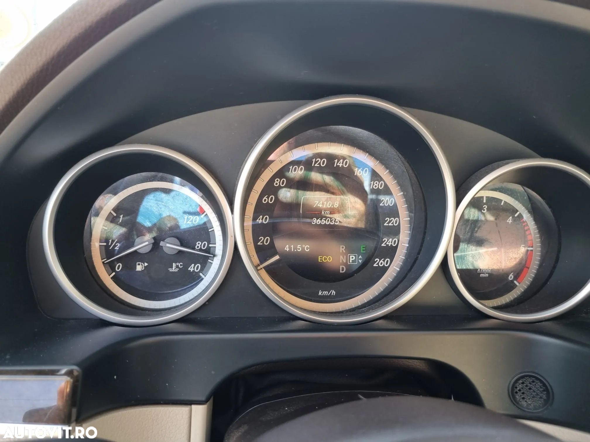 Mercedes-Benz E 220 BlueTEC 4MATIC - 22
