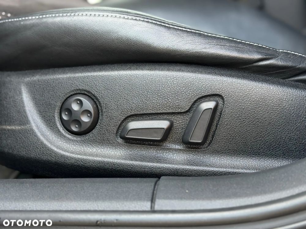 Audi A6 Avant 3.0 TDI Quattro S tronic - 27