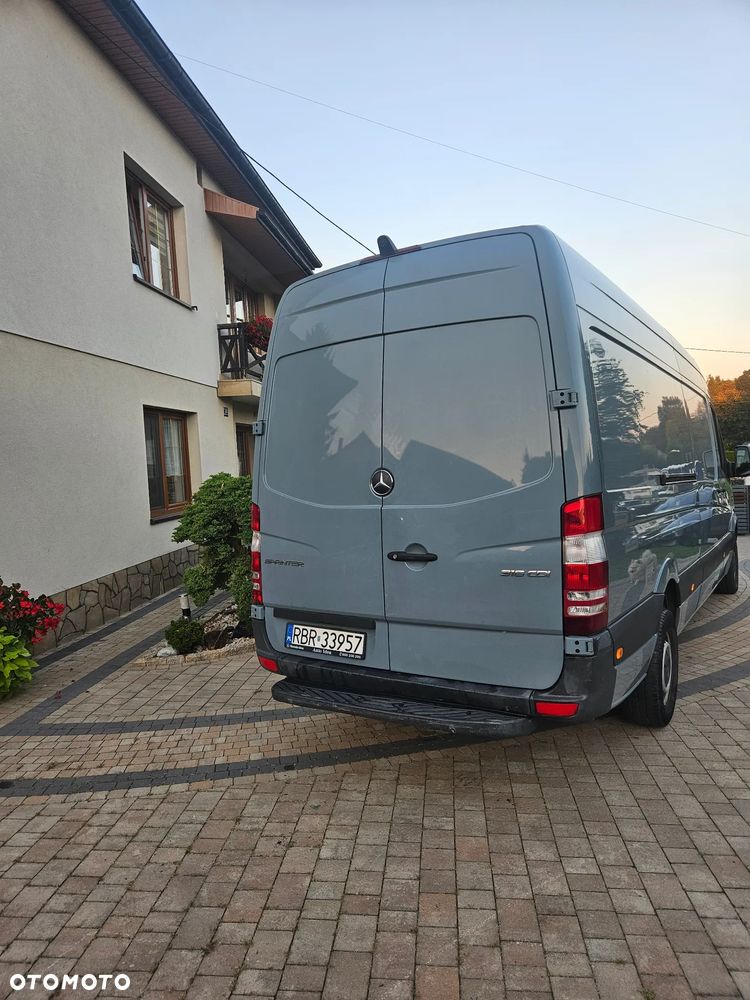Mercedes-Benz Sprinter - 3