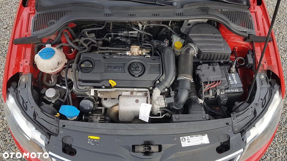 Skoda RAPID 1.4 TSI DSG Ambition - 38