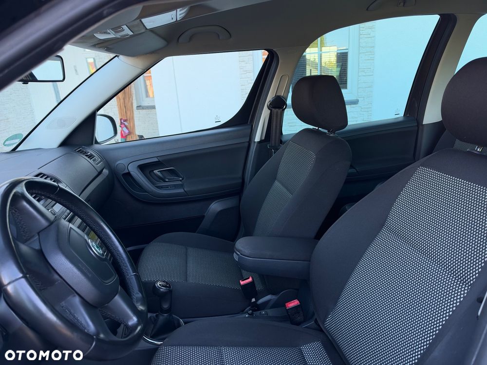 Skoda Roomster 1.6 TDI DPF Scout PLUS EDITION - 8