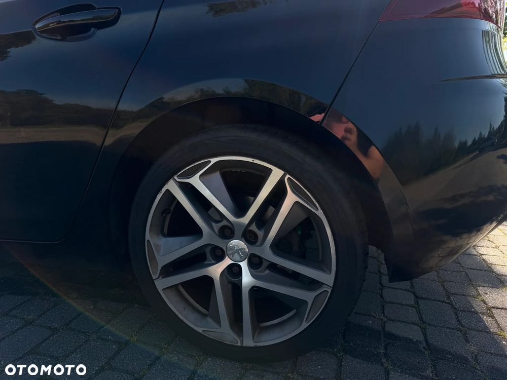 Peugeot 308 2.0 Blue HDi Allure S&S - 27