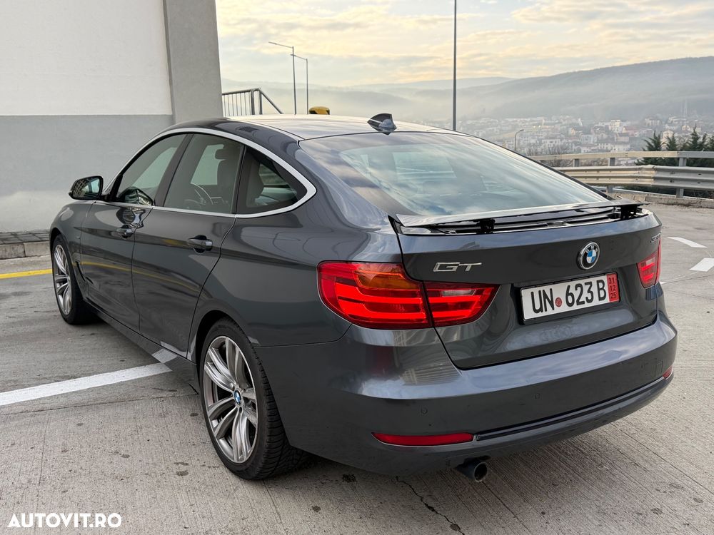 BMW Seria 3 320d GT Aut. Sport Line - 13