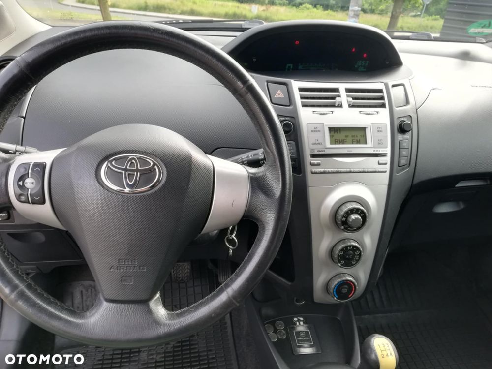 Toyota Yaris 1.3 Luna - 6