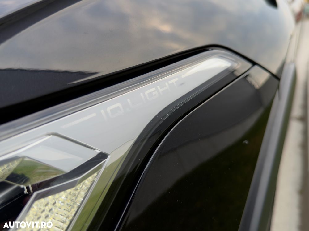 Volkswagen Tiguan 2.0 TDI SCR 4MOTION DSG R-Line - 39