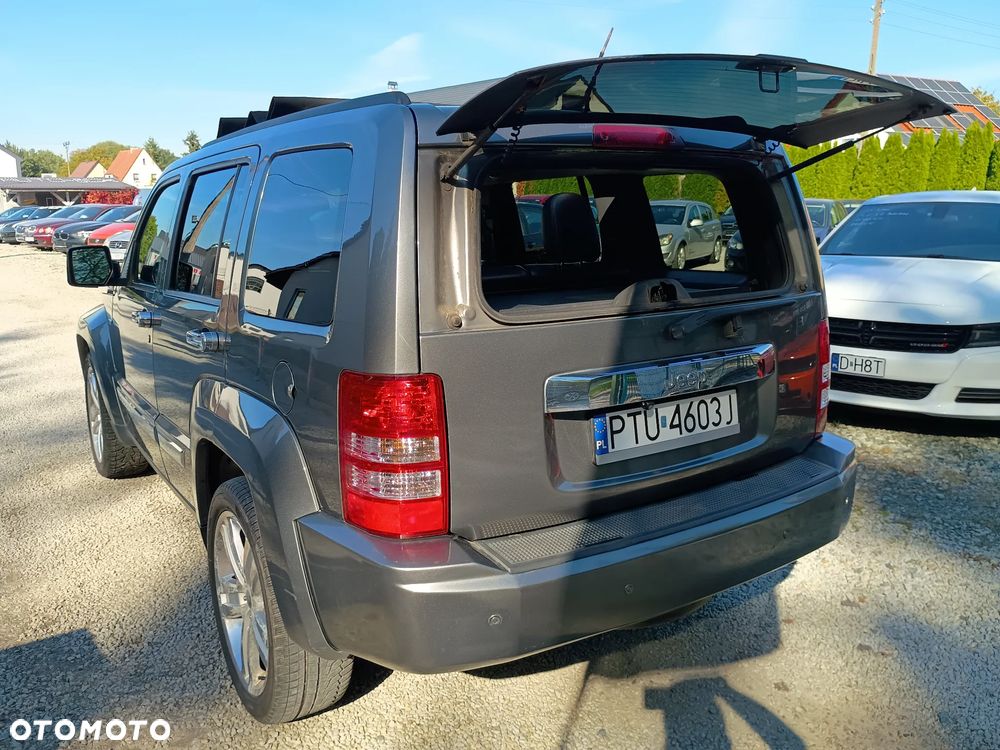 Jeep Liberty 3.7 4x4 - 29