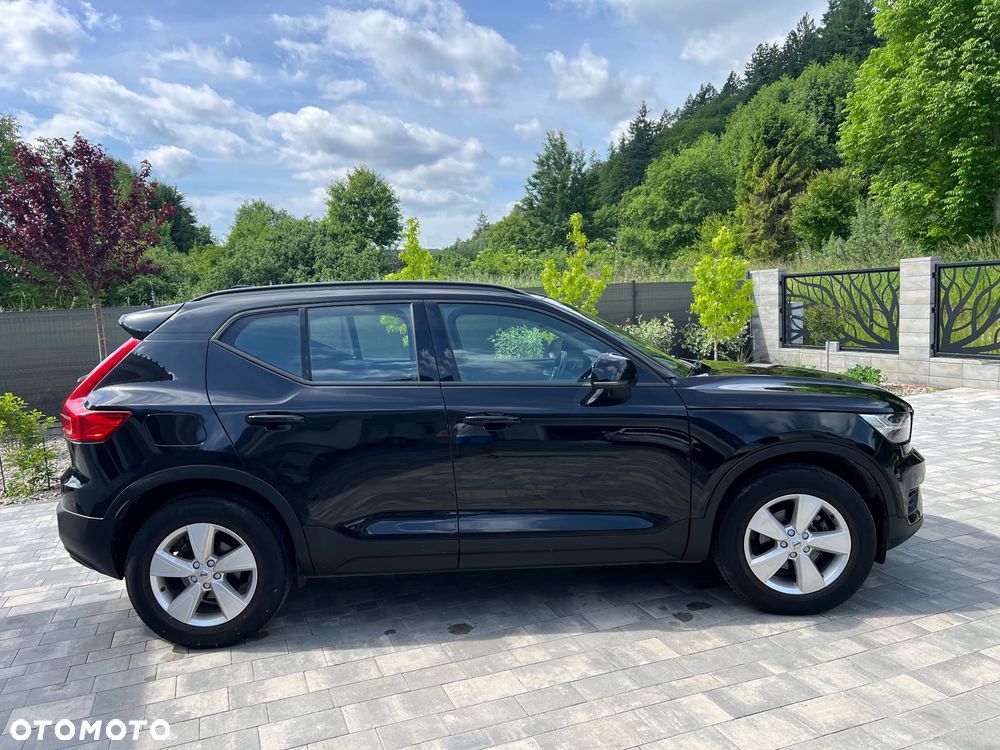 Volvo XC 40 T3 Geartronic Momentum Pro - 10