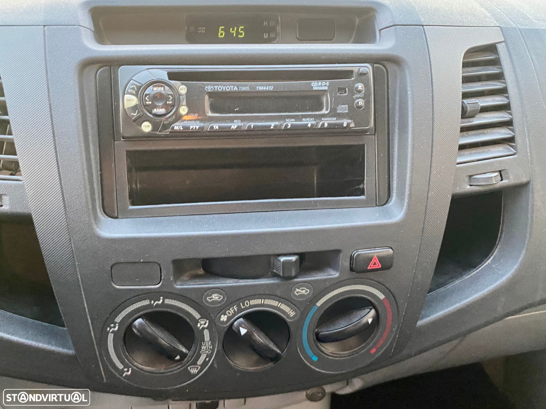 Toyota Hilux 2.5 D-4D 2WD CE PM+AC - 15