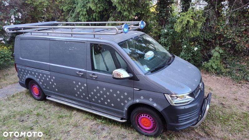 Volkswagen Transporter - 8