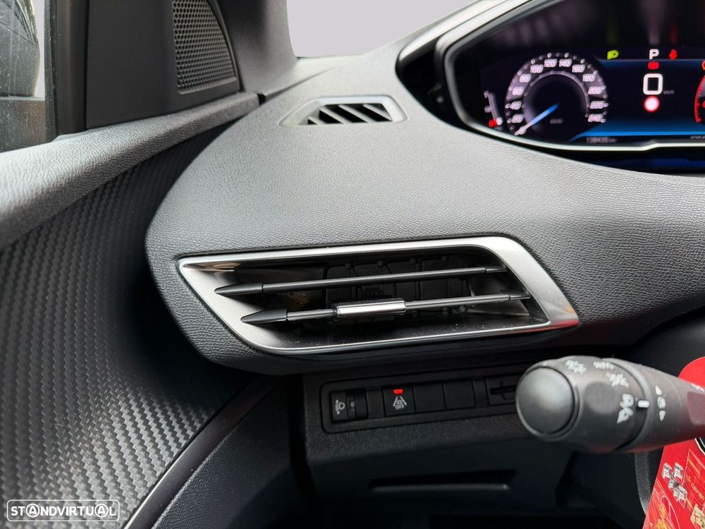 Peugeot 3008 - 22