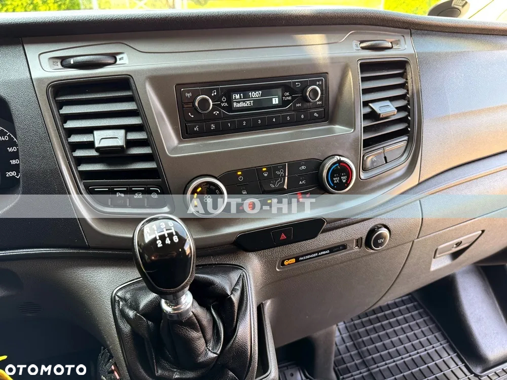 Ford Transit - 24