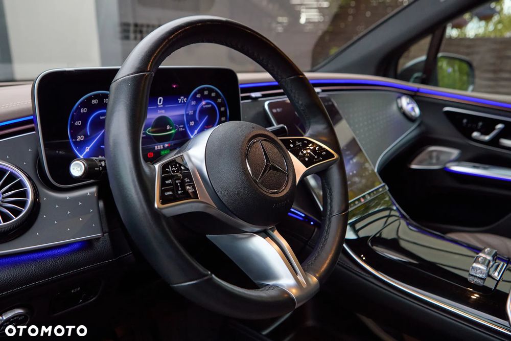 Mercedes-Benz EQE - 19