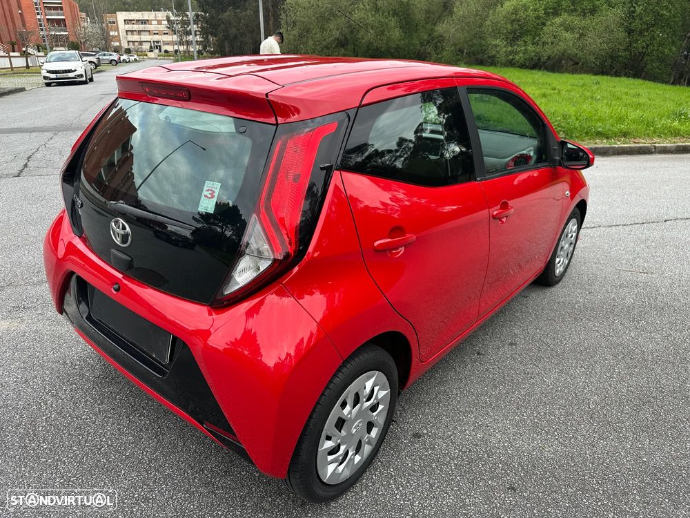 Toyota Aygo x-play - 21